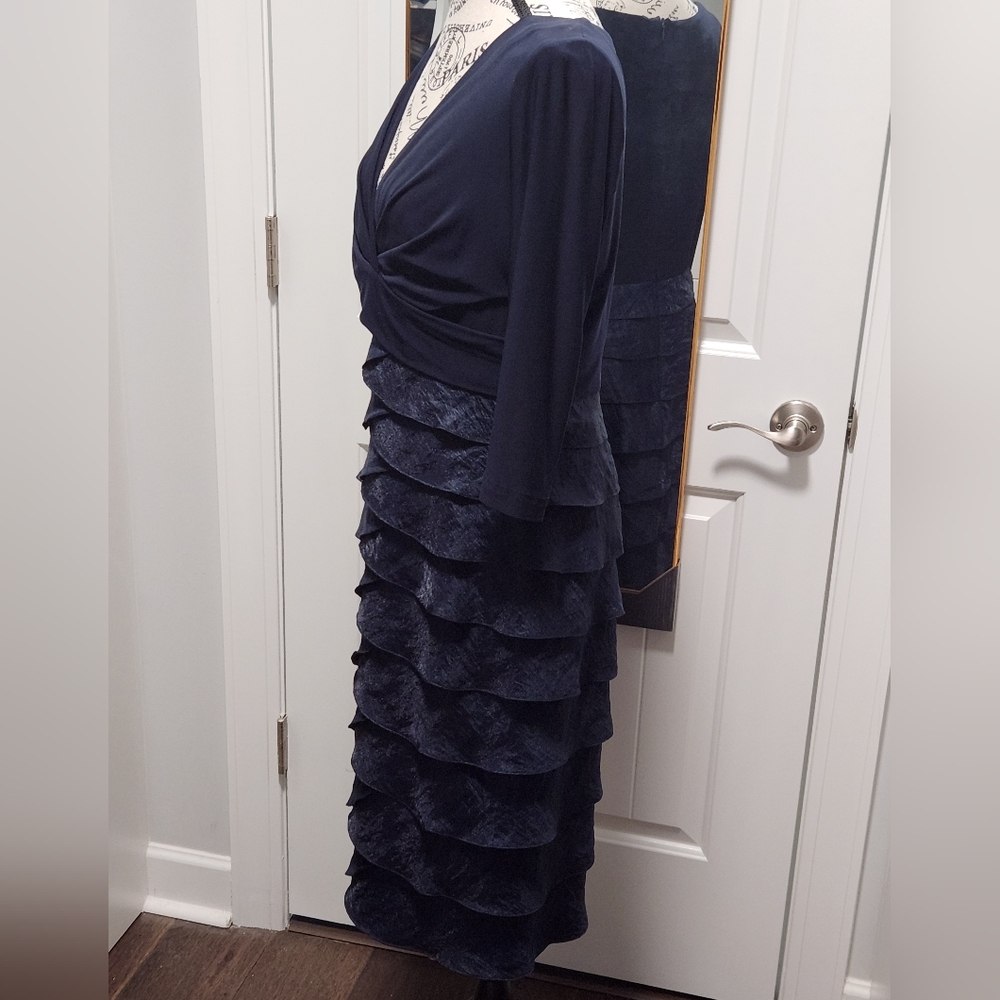 Adrianna Papell Party Dress - Picture 8 of 16